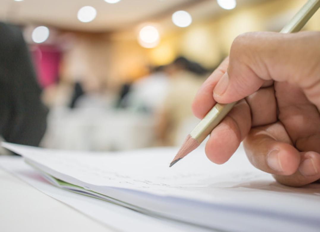 Elaboración de políticas y reglamentos